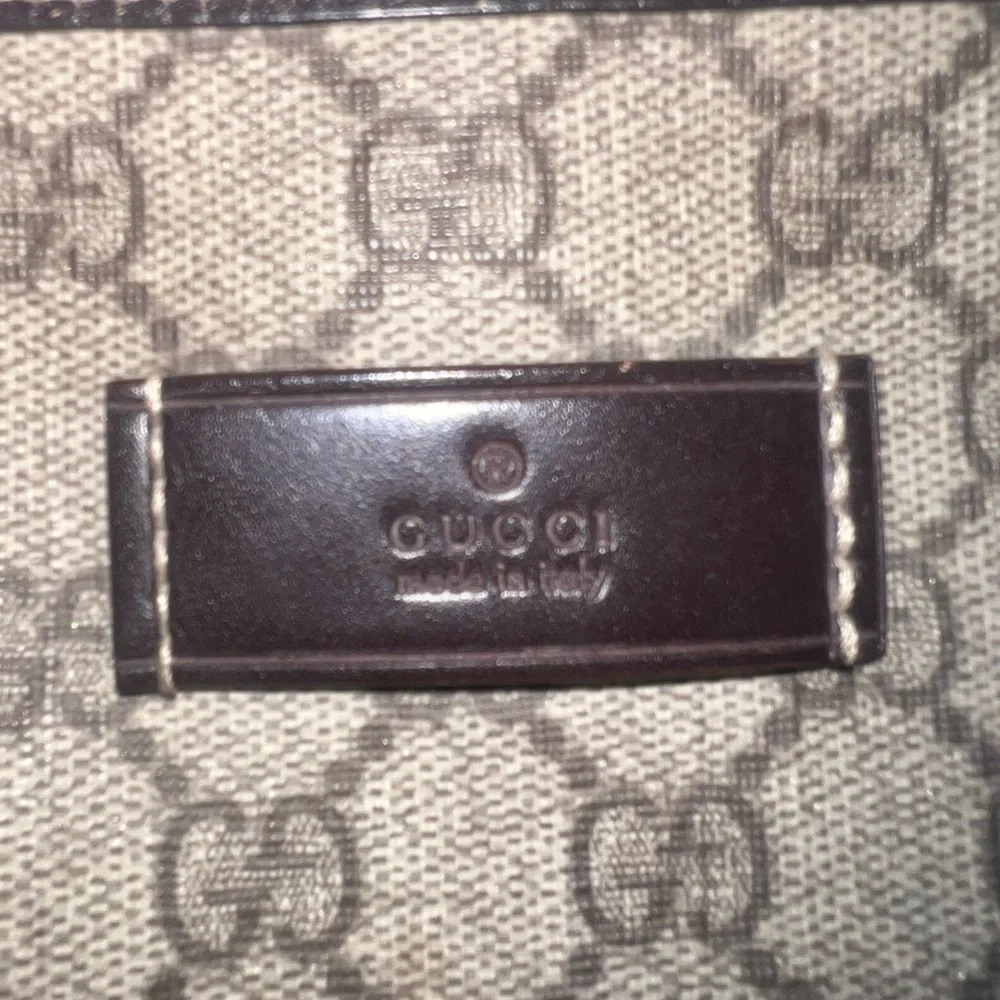Gucci Brown Monogram Travel Bag - Picture 2 of 5